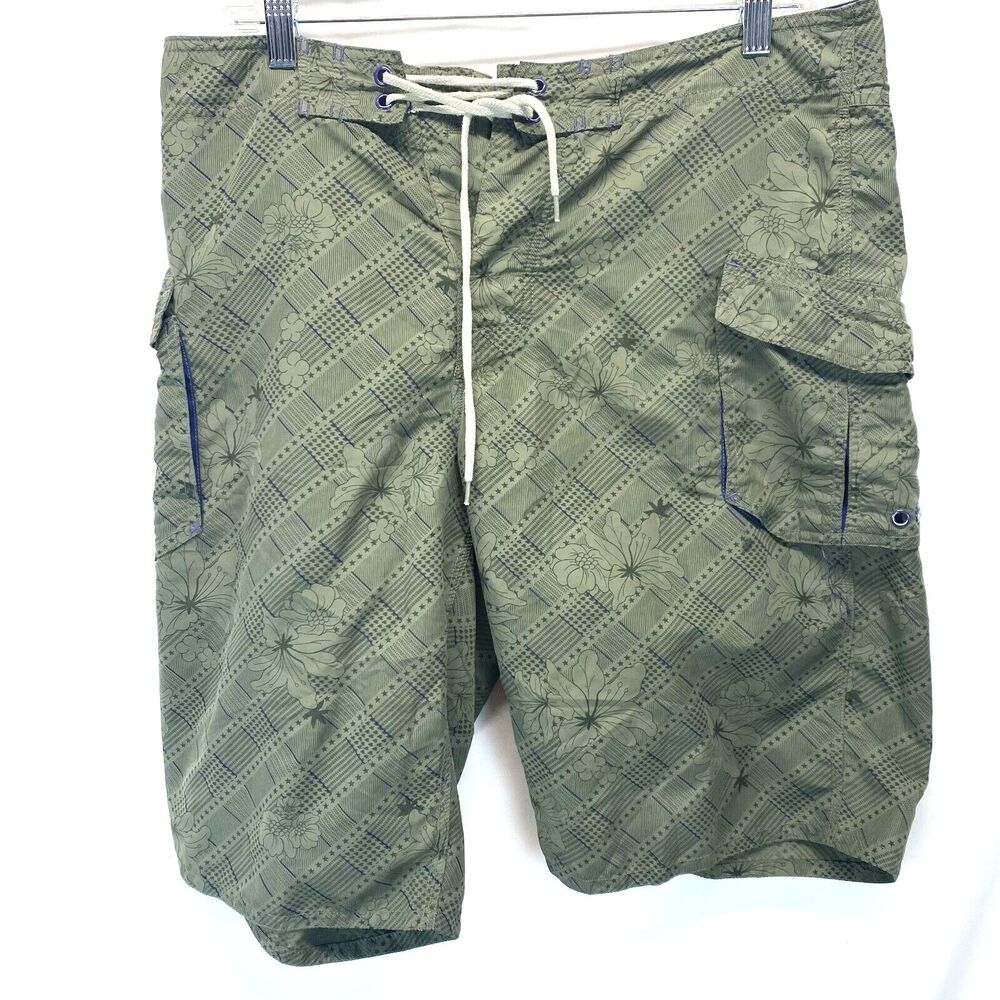 Bershka Board Shorts Men's Size Large (34) Floral Trunks Drawstring Wind and Sea